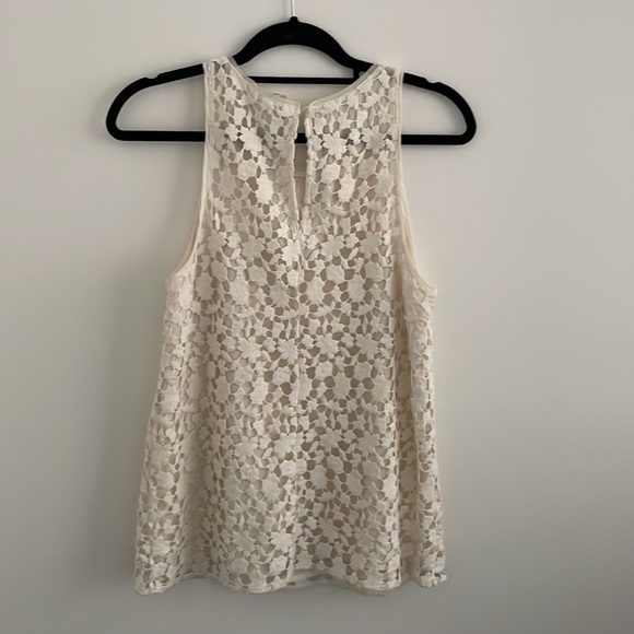 CLUB MONACO | Guipire lace-like sleeveless top - Picture 5 of 6